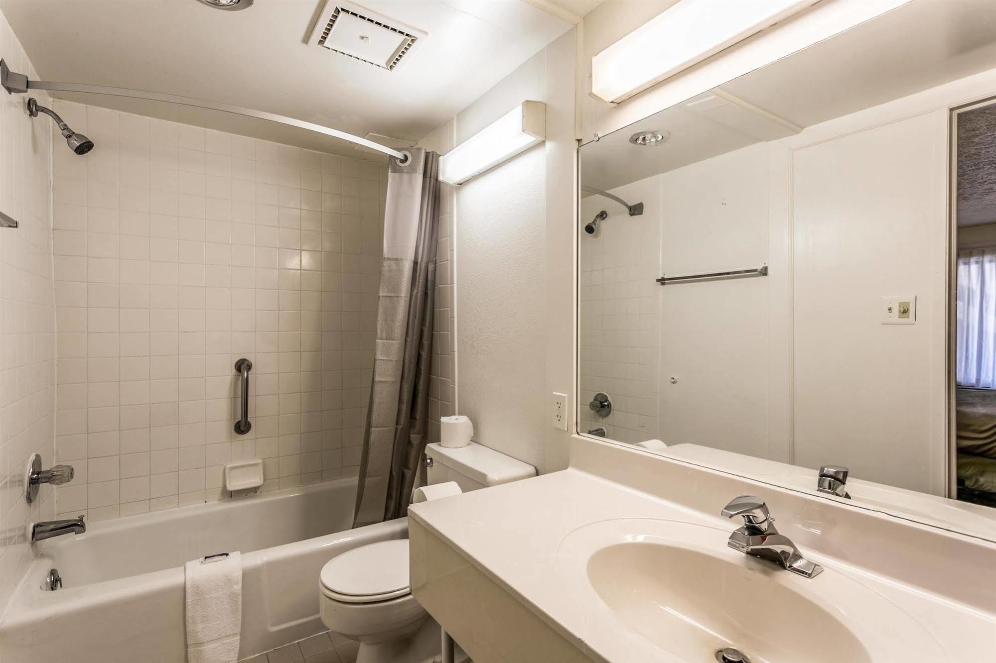 Americas Best Value Inn Edgewood, Md Exterior photo